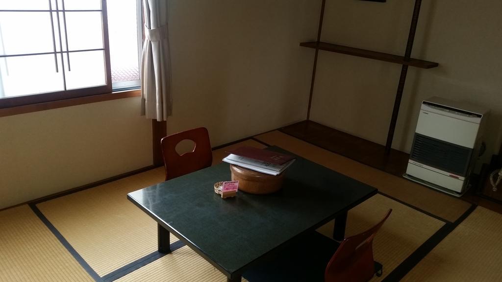 Henmi Ryokan Хакодате Стая снимка